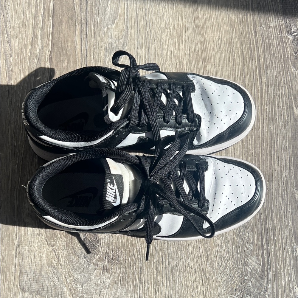 Nike Black and White Sneakers